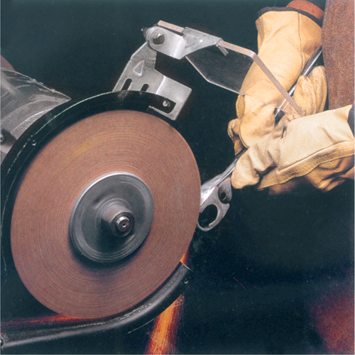 Scotch-Brite Cut & Polish Wheels, 6" Dia. x 1" W, 1" Arbor, Aluminum Oxide Moffatt Supply & Specialties