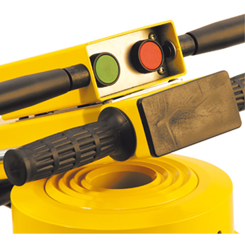 Mammut Jack, 110 Ton(s), Air Hydraulic Moffatt Supply & Specialties