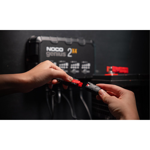 Chargeur de batterie 4 sorties de 8 A Genius 2X4 Moffatt Supply & Specialties