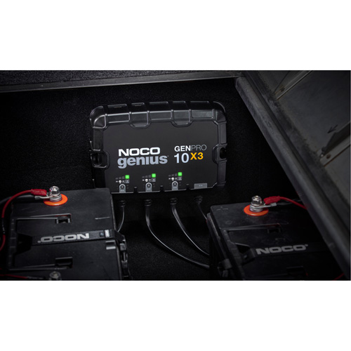 Chargeur de batterie embarqu&eacute; &agrave; 3 sorties de 30 amp&egrave;res GenPro10X3 Genius Moffatt Supply & Specialties