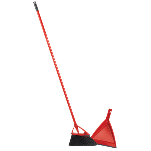 Balai Oskar avec porte-poussi&egrave;re, Longueuer de 56" Moffatt Supply & Specialties