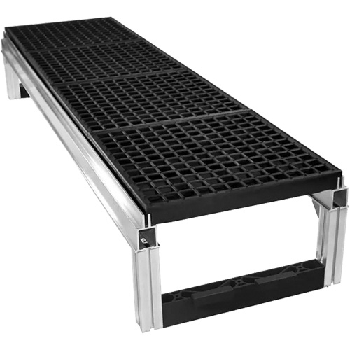 Trousse de plateforme de travail modulaire en aluminium &agrave; drainage ouvert FOUNDATION, 18" la x 72" pr, Capacit&eacute; de 400 lb, Enti&egrave;rement soud&eacute; Moffatt Supply & Specialties