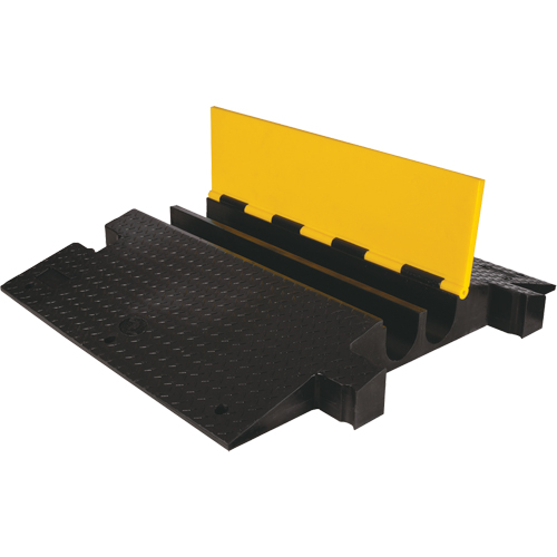 Protecteur de c&acirc;ble &agrave; traverse extr&ecirc;me Yellow Jacket, 2 canaux, 35,75" lo x 42,125" la x 5,125" h Moffatt Supply & Specialties