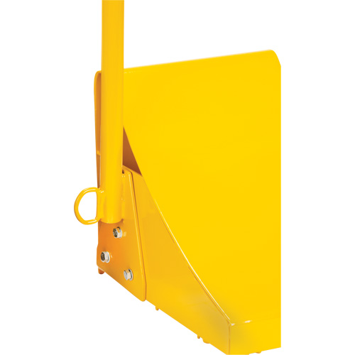 Ice Chock with Ergonomic Handle, Steel, Yellow, 8-1/16" W x 10-5/8" D x 8-13/16" H Moffatt Supply & Specialties