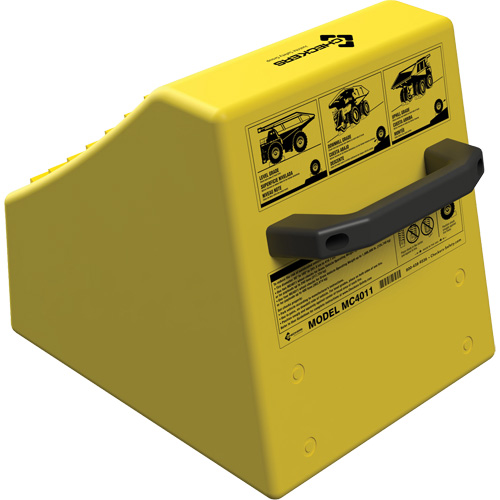 Cale de roue ultra-robuste pour l'exploitation mini&egrave;re Checkers Safety sans support, PEHD, Jaune, 14-1/2" la x 17-1/2" p x 16" h Moffatt Supply & Specialties