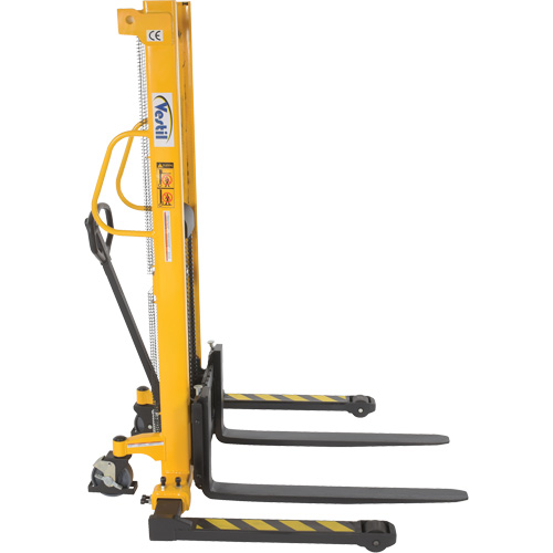 Gerbeur hydraulique manuel, Fonctionnement Pompe manuelle, Capacit&eacute; 2000 lb, Lev&eacute;e max 63" Moffatt Supply & Specialties