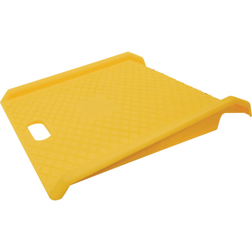 Rampe de trottoir portable en poly pour diable, Capacit&eacute; de 1000 lb, 27" la x 27" lo Moffatt Supply & Specialties