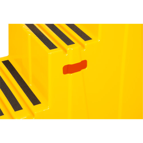 Escabeau industriel, 3 marches, 34-13/16" x 22-7/16" x Hauteur 28-1/2" Moffatt Supply & Specialties