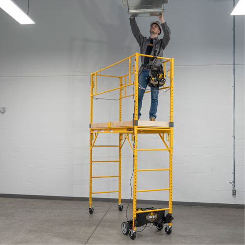 Syst&egrave;me de motorisation pour &eacute;chafaudage Climb-N-Go Moffatt Supply & Specialties