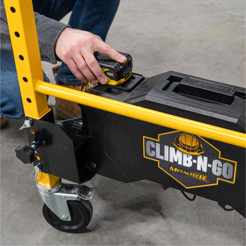 Syst&egrave;me de motorisation pour &eacute;chafaudage Climb-N-Go Moffatt Supply & Specialties