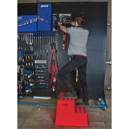 Escabeau industriel, 2 marches, 26" x 22-7/16" x Hauteur 19-11/16" Moffatt Supply & Specialties