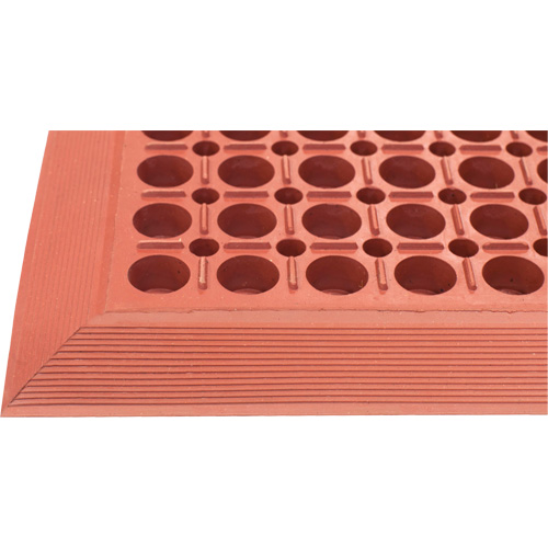 Competitor Series Mats, Slotted, 3' x 5' x 7/8", Orange, Natural Rubber Moffatt Supply & Specialties