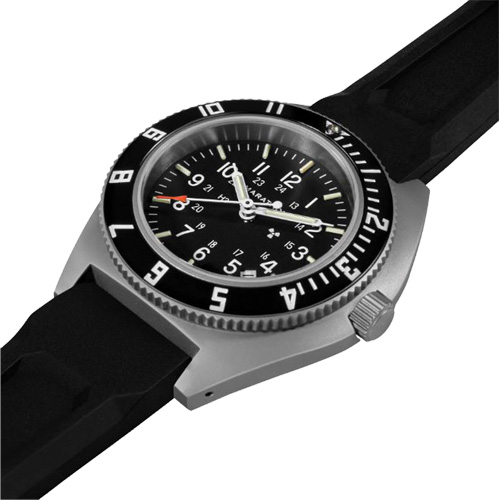 Montre Steel Navigator avec date sur ensemble bracelet en caoutchouc noir de trois morceaux, Num&eacute;rique, &agrave; piles, 41 mm, Noir Moffatt Supply & Specialties