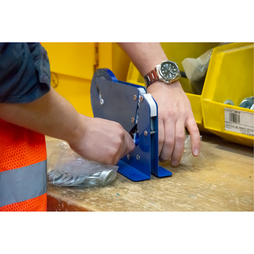 Machines robustes pour fermer les sacs Moffatt Supply & Specialties