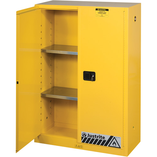 Armoires Sure-Grip EX pour produits inflammables, 45 gal., 2 Porte(s), 43" La x 65" h x 18" p Moffatt Supply & Specialties