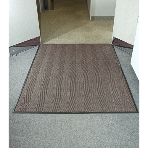 Tapis Waterhog Eco Elite, Essuie-pieds/grattoir, 3' x 20' x 3/8", Brun ch&acirc;taignier Moffatt Supply & Specialties