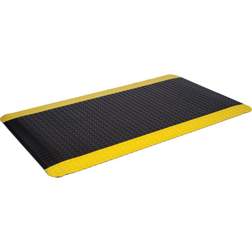 WD Deck Plate Mats, Diamond, 2' x 75' x 5/8", Black/Yellow, Sponge Moffatt Supply & Specialties