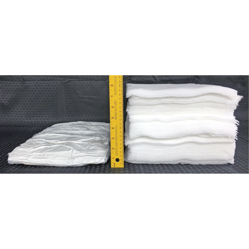 Chiffons pour l'huile Spilltration, Huile seulement, 16" x 10", 29 gal. d'absorption Moffatt Supply & Specialties