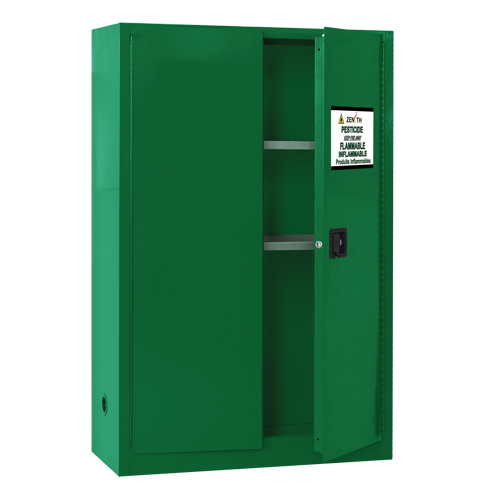 Armoire de rangement pour pesticides, 45 gal., 65" h x 43" l x 18" p Moffatt Supply & Specialties