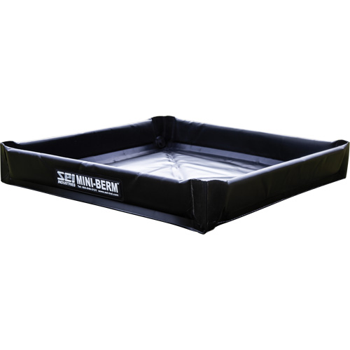 Berme de confinement robuste Mini Berm avec Chem-Shield de 30 oz, Capacit&eacute; 9 gal. US, 2' la x 2' lo x 4" h Moffatt Supply & Specialties
