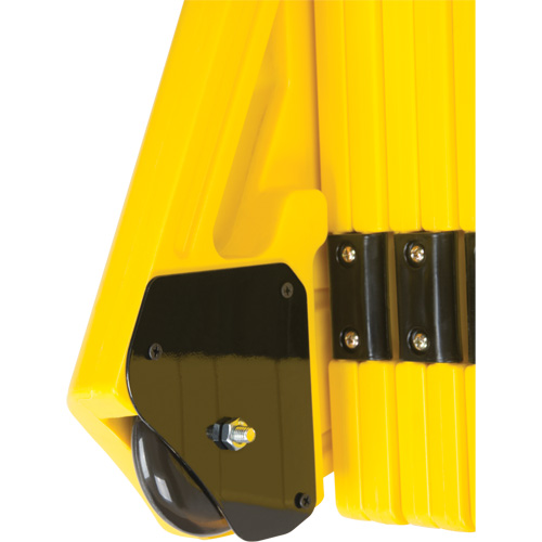 Barri&egrave;re mobile portative, 40" h x 13' lo, Jaune Moffatt Supply & Specialties
