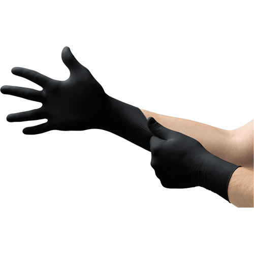 Gants Onyx, Petit, Nitrile, 3,5 mils, Sans poudre, Noir Moffatt Supply & Specialties