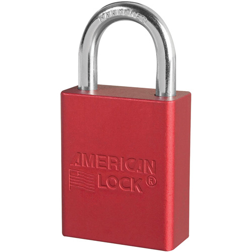 Cadenas de s&eacute;curit&eacute; American Lock, Rouge, Cl&eacute;s diff&eacute;rentes, Aluminium, Largeur de 1-1/2" Moffatt Supply & Specialties