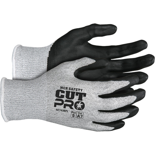 Gants r&eacute;sistant aux coupes Safety Cut Pro, Taille Grand, Calibre 13, Rev&ecirc;tement Bipolym&egrave;re, Enveloppe en PEHP, ASTM ANSI niveau A7 Moffatt Supply & Specialties