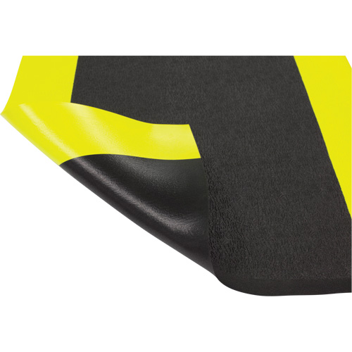 Tapis antifatigue Airsoft, Rugueux, 3' x 5' x 3/8", Noir/Jaune, &eacute;ponge en PVC Moffatt Supply & Specialties