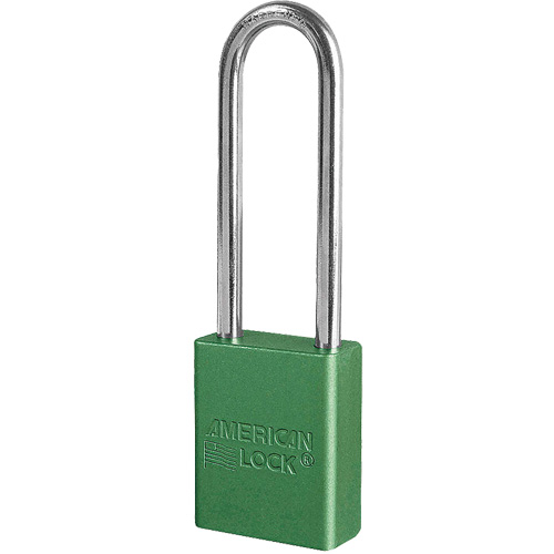 Cadenas de s&eacute;curit&eacute; American Lock, Vert, Cl&eacute;s diff&eacute;rentes, Aluminium, Largeur de 1-1/2" Moffatt Supply & Specialties