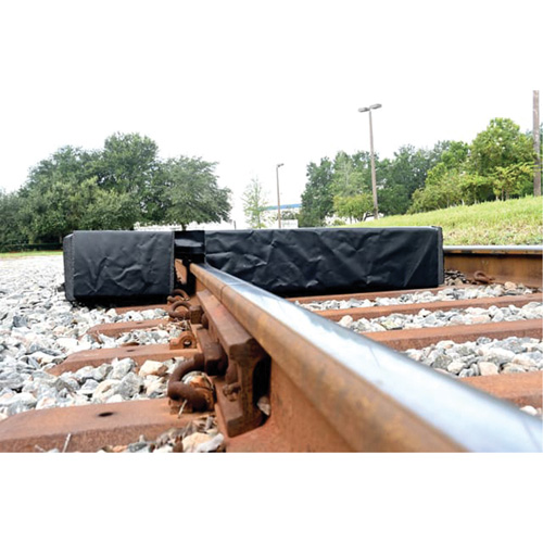 Berme Ultra-Track Berm, Capacit&eacute; 144 gal. US, 4' la x 6' lo x 12" h, Paroi en mousse Moffatt Supply & Specialties