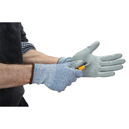 Gants &eacute;lastiques &eacute;cologiques r&eacute;sistants &agrave; la coupe, Taille 9, Calibre 13, Rev&ecirc;tement Polyur&eacute;thane, Enveloppe en PEHP/rPET, ASTM ANSI niveau A2 Moffatt Supply & Specialties