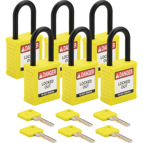Cadenas de verrouillage Velocity, Jaune, Cl&eacute;s diff&eacute;rentes, Nylon, Largeur de 1-1/2" Moffatt Supply & Specialties
