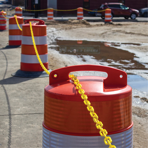 Plastic Barrier Chain, Green Moffatt Supply & Specialties