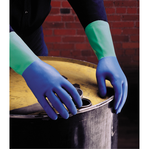 Gants Protector, Taille 6/Petit/6,5, 13" lo, Nitrile/Latex de caoutchouc, Doublure en Ouat&eacute;e, 28 mils Moffatt Supply & Specialties