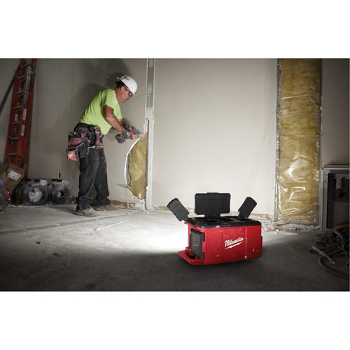 M18 Packout Light/Charger, LED, 3000 Lumens Moffatt Supply & Specialties