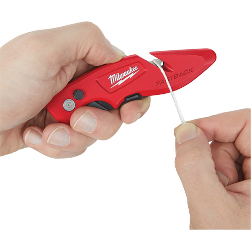 Couteau utilitaire rabattable Fastback, 2" lame, lame en Acier au carbone, poign&eacute;e en M&eacute;tal Moffatt Supply & Specialties