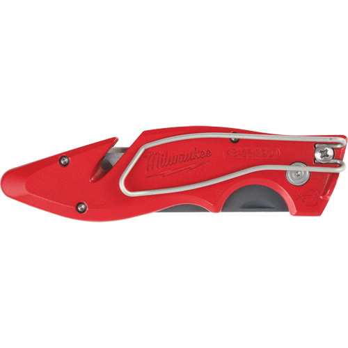 Couteau utilitaire rabattable Fastback, 2" lame, lame en Acier au carbone, poign&eacute;e en M&eacute;tal Moffatt Supply & Specialties
