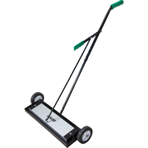 Balayeuse magn&eacute;tique &agrave; pousser, 24" la Moffatt Supply & Specialties
