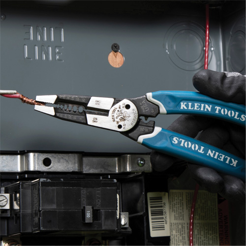 Outil polyvalent Klein-Kurve pour d&eacute;nuder, couper et sertir les fils, 8-1/4" lo, 8 - 20 AWG Moffatt Supply & Specialties