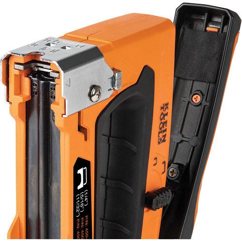 Loose Cable Stapler, 5/16"/1/4"/11/32" Staples Moffatt Supply & Specialties