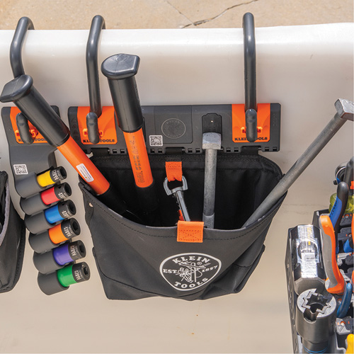 Module de poche pour quincaillerie avec crochet en S Bucket Work Centre, Nylon, 1 pochettes, Noir/Orange Moffatt Supply & Specialties