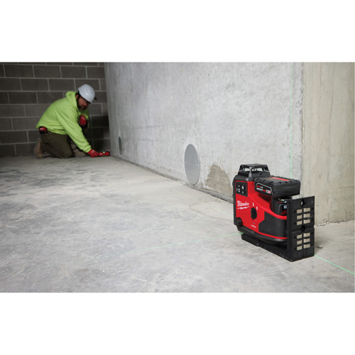Laser vert &agrave; 3 plans sur 360° M12 avec r&eacute;cepteur et alignement automatique Moffatt Supply & Specialties