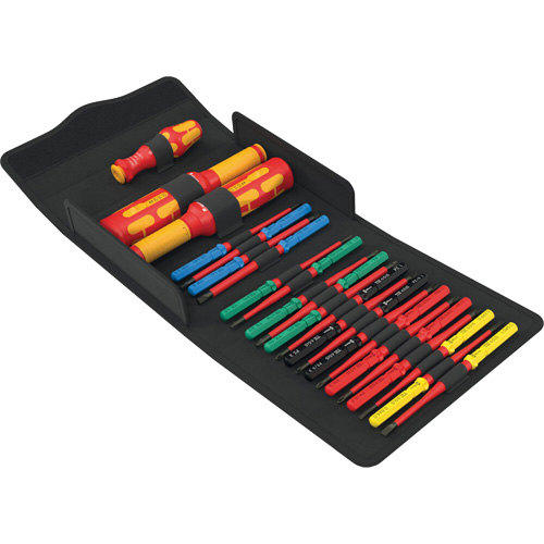 Coffret darmoire VDE &agrave; serrage s&eacute;curis&eacute; et contr&ocirc;le de vitesse Kraftform Kompakt, 1000 V, 23 M Moffatt Supply & Specialties
