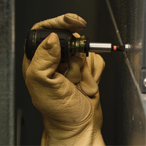 Tournevis tronqu&eacute; multi-embouts de longueur ajustable 8-en-1, 4-4/5" lo, Prise Coussin&eacute;e Moffatt Supply & Specialties
