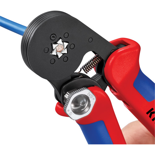 Pince &agrave; sertir auto-ajustable pour embouts Moffatt Supply & Specialties