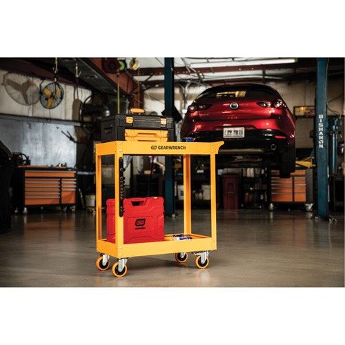 Chariot utilitaire automobile &agrave; deux tablettes en acier, 36" lo x 16" la x 33" h, Orange Moffatt Supply & Specialties