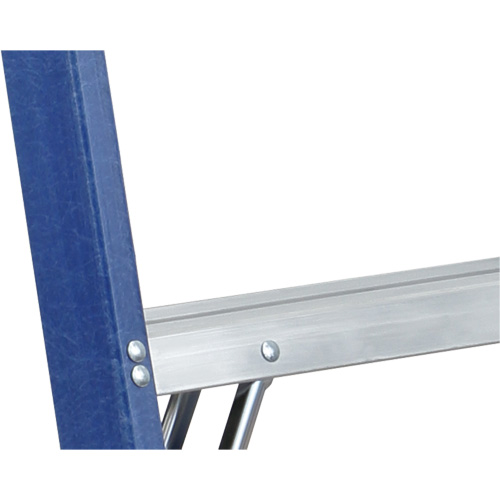 Escabeaux industriels (s&eacute;rie 6300), 4', Fibre de verre, Capacit&eacute; 250 lb, Type 1 Moffatt Supply & Specialties