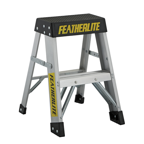Escabeaux industriels extra robustes, 2', Aluminium, Capacit&eacute; 300 lb, Type 1A Moffatt Supply & Specialties