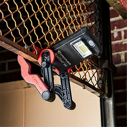 Lampe de travail rotative BearTrap 360, DEL, 2000 lumens Moffatt Supply & Specialties